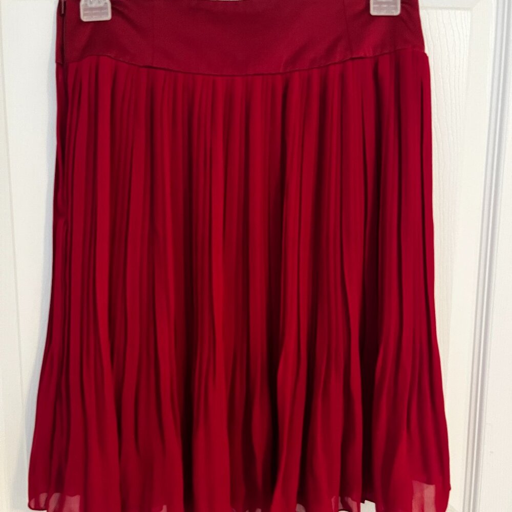 H&M Red A-Line Pleated Cocktail Skirt